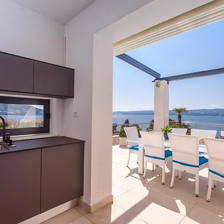Seaview Marija With Pool, Jacuzzi, Sauna