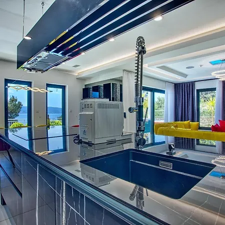 Seaview Marija With Pool, Jacuzzi, Sauna Villa *