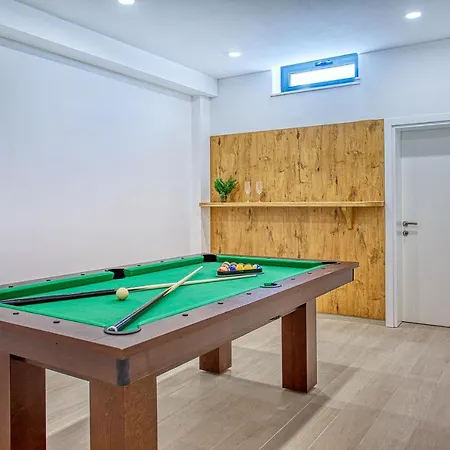 Seaview Marija With Pool, Jacuzzi, Sauna Villa